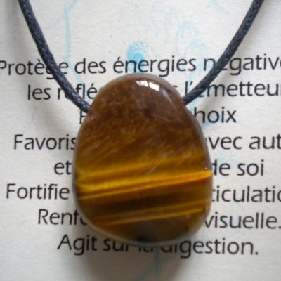 pendentif pierre plate oeil de tigre
