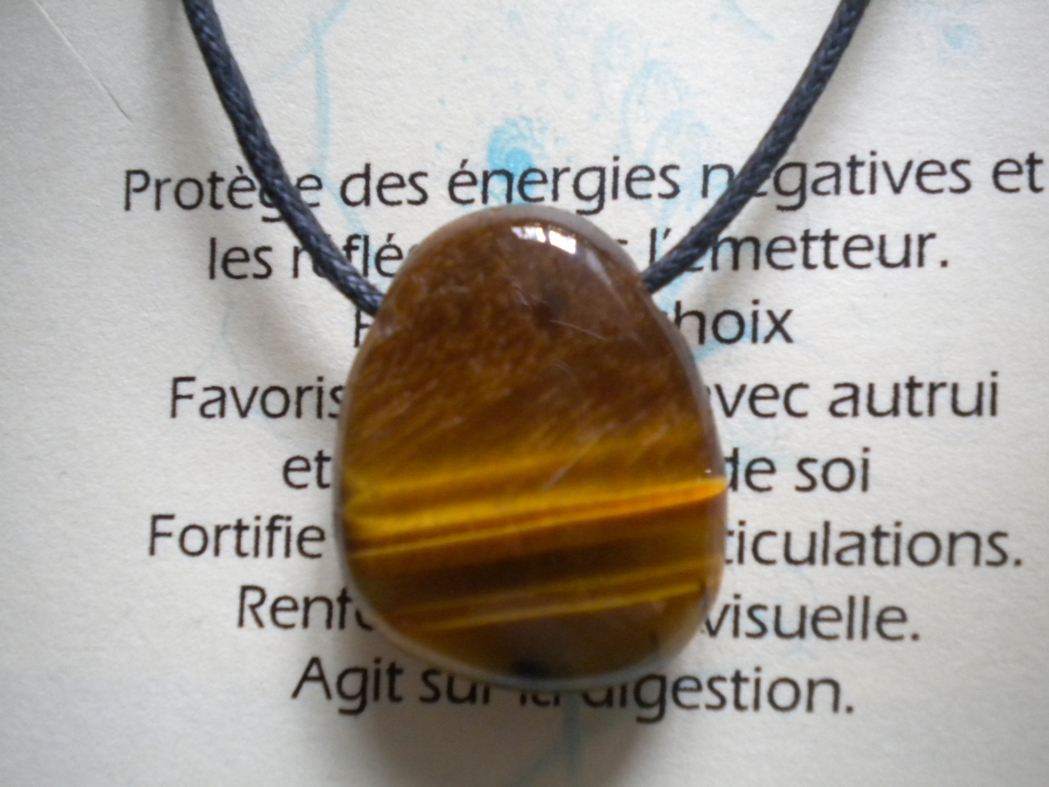 pendentif pierre plate oeil de tigre