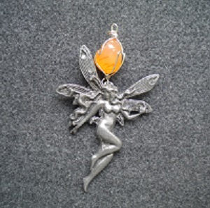 elfe de la séduction en étain et cornaline