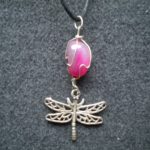 pendentif libellule et quartz rose