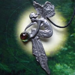 pendentif elfe de félicité cristal Swarovski