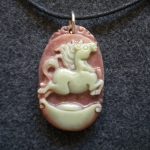 pendentif Cheval pour la convivialité