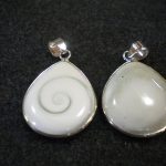 pendentif ovale œil de Ste Lucie