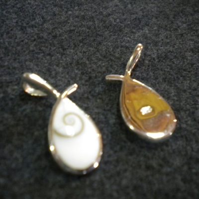 pendentif virgule œil de Ste Lucie