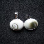 pendentif œil Ste Lucie ovale