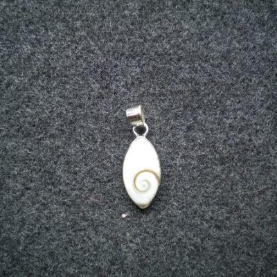 pendentif oeil Ste Lucie oblongue petit