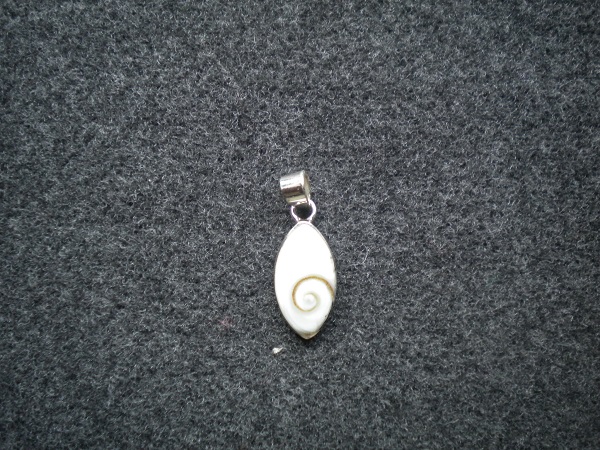 pendentif oeil Ste Lucie oblongue petit