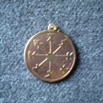 pendentif amulette pour la confiance