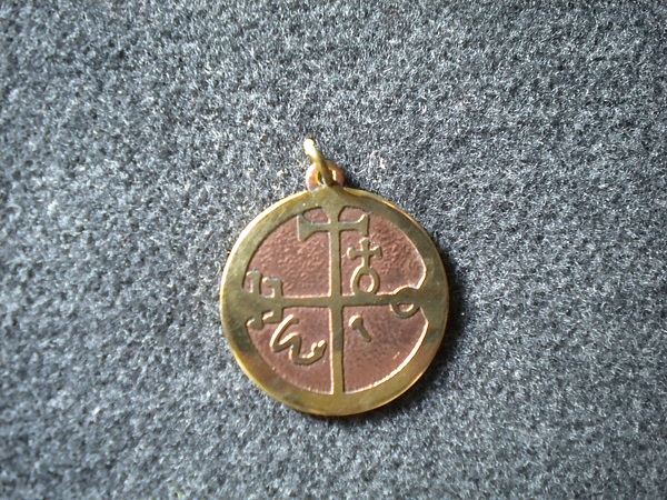 pendentif amulette pour la réalisation