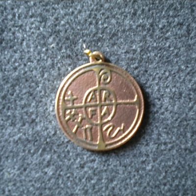 pendentif amulette pour la fécondité