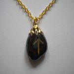 pendentif rune TEIWAZ pour la justice