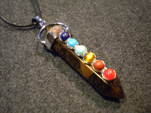 pendentif œil de tigre 7 chakras