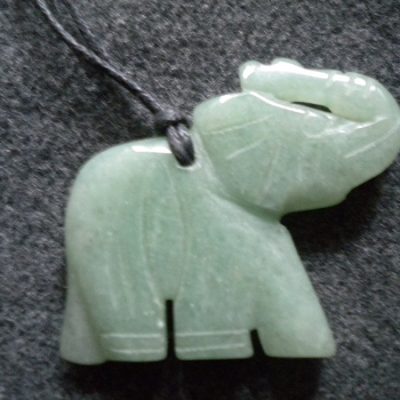 pendentif éléphant aventurine