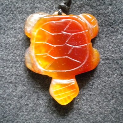 pendentif tortue cornaline