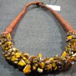 collier coton et oeil de tigre