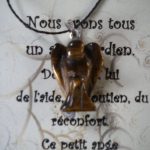 pendentif ange en oeil de tigre