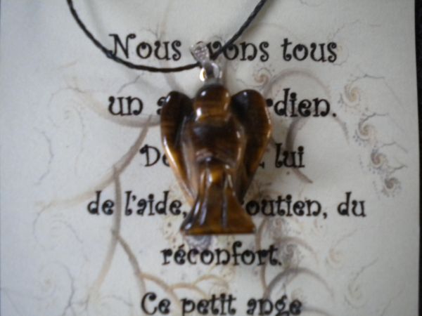 pendentif ange en oeil de tigre