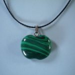 pendentif pomme malachite