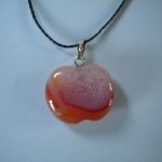pendentif pomme cornaline