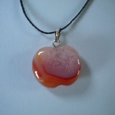 pendentif pomme cornaline
