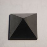 pyramide en shungite