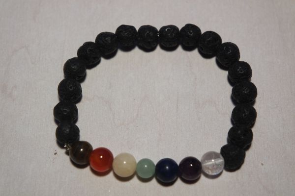 bracelet aromathérapie lave et 7 pierres chakras