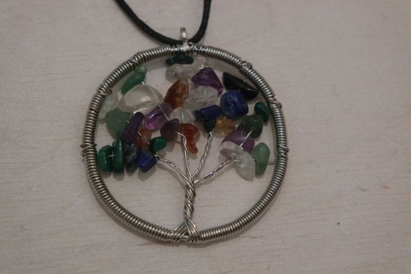 pendentif arbre de vie 7 chakras