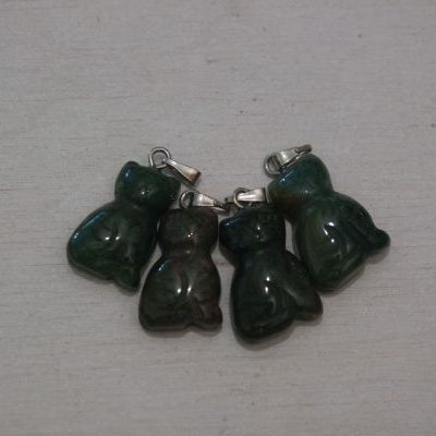 pendentif chat jaspe sanguin