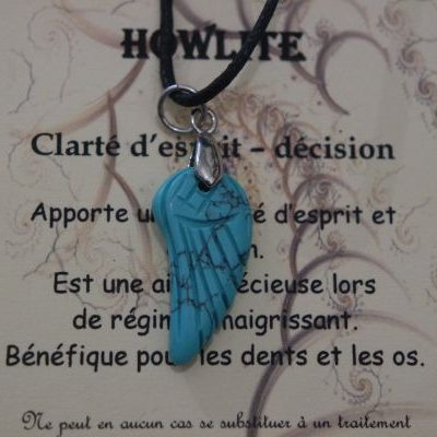 Pendentif aile  d&rsquo;ange howlite