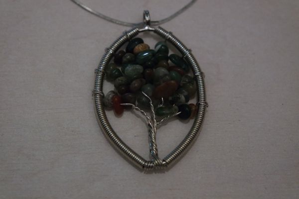 pendentif arbre de vie tourmaline