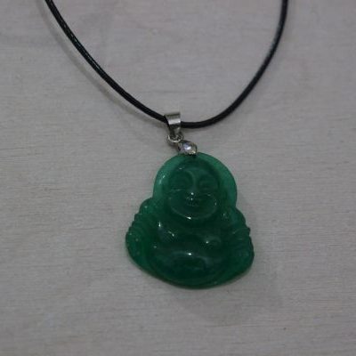 pendentif bouddha en jade