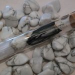 pendentif howlite du Zimbabwe
