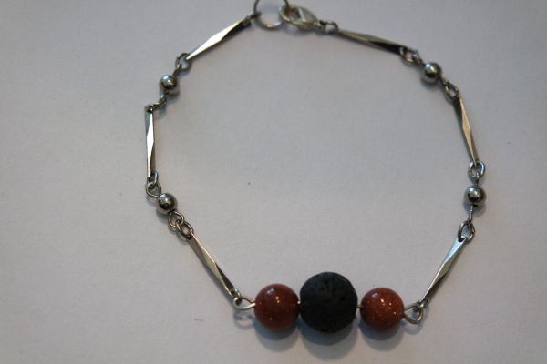 bracelet aromathérapie lave et perles de soleil