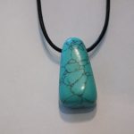 pendentif pierre percée howlite turquoise