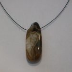 pendentif de protection agate