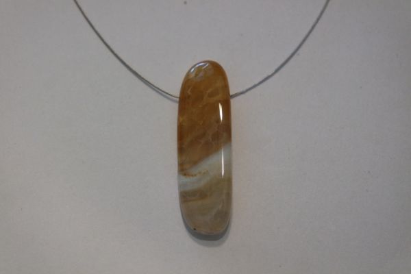 pendentif de protection agate miel zonée