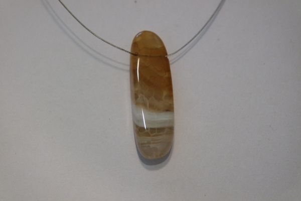 pendentif de protection agate miel zonée – Image 2